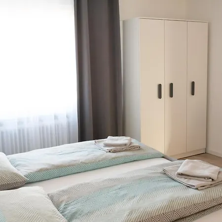 Doppelzimmer *