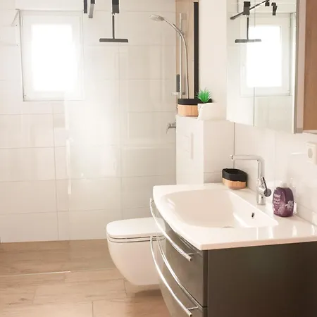 Doppelzimmer منزل للإقامة